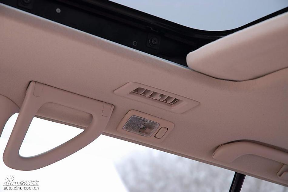 08款长丰三菱帕杰罗内饰