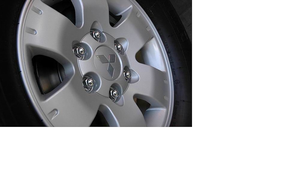 帕杰罗V73上市现场