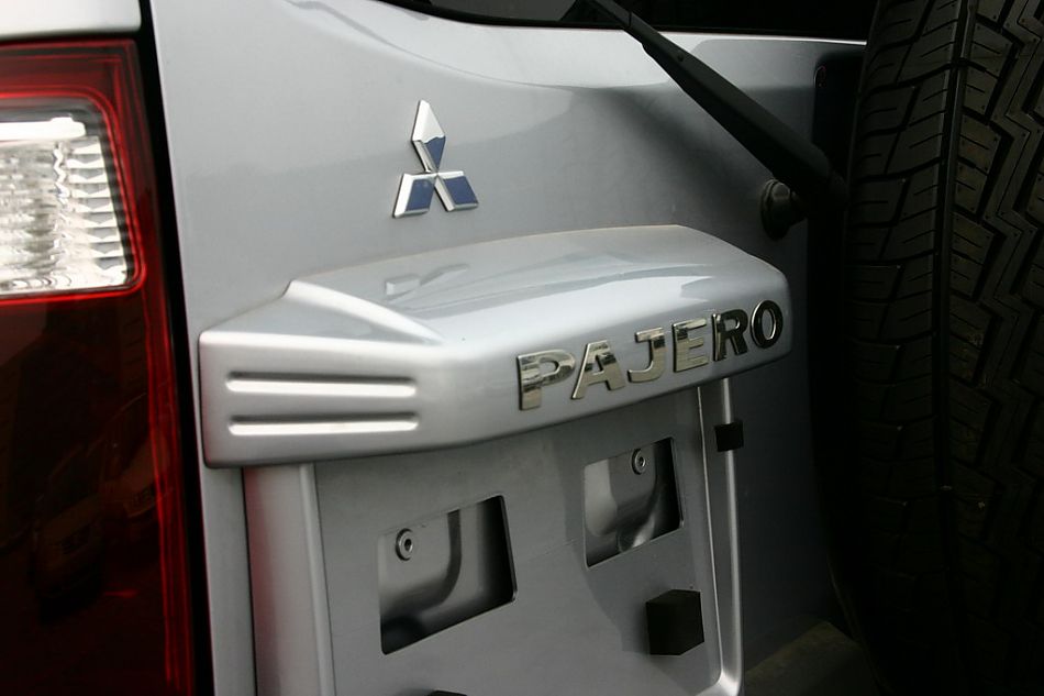 长丰三菱帕杰罗V73外观