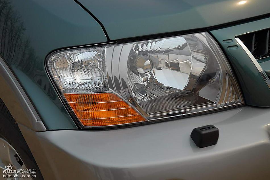 08款长丰三菱帕杰罗外部细节