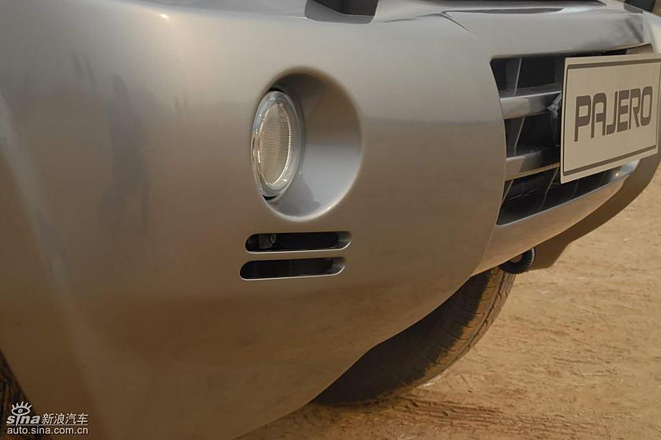 08款长丰三菱帕杰罗外部细节