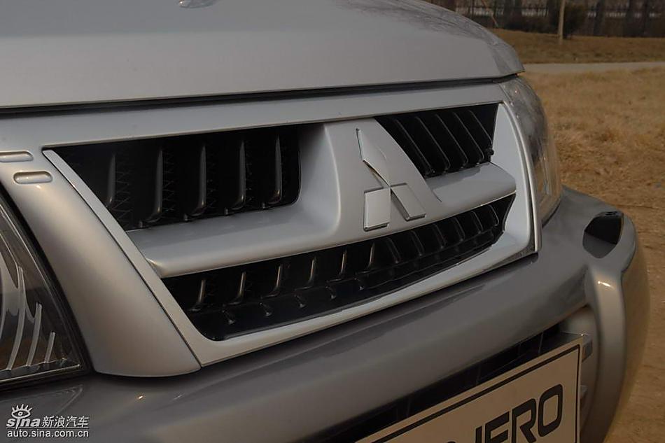 08款长丰三菱帕杰罗外部细节