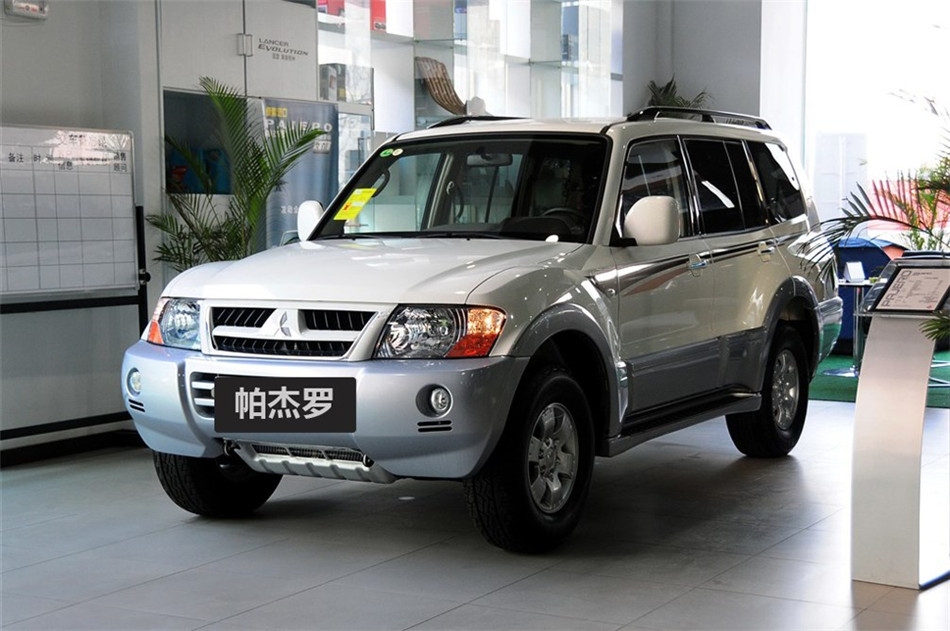 V73 2011款 3.0L AT GLS 外观