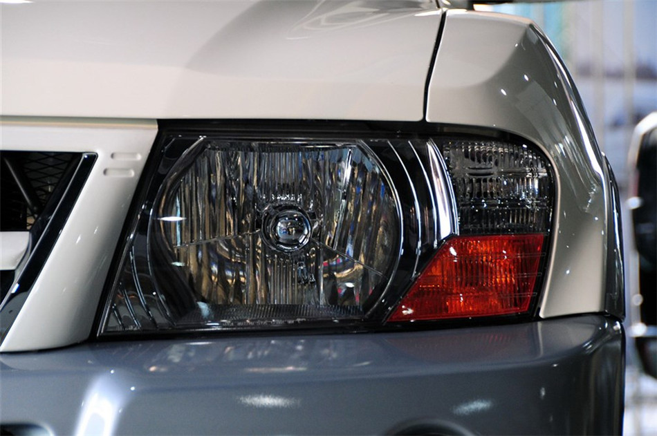 V73 2011款 3.0L AT GLS 其他