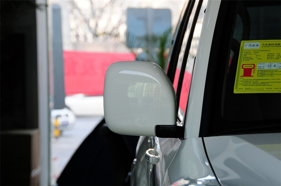 V73 2011 3.0L AT GLS 