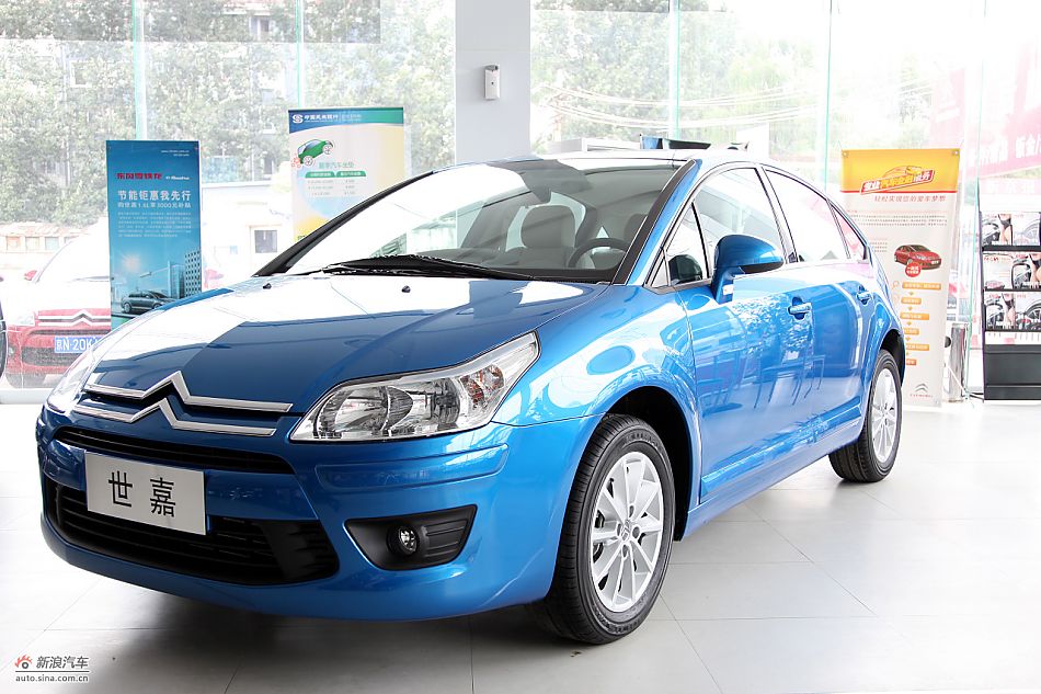 2011款世嘉两厢外观图片