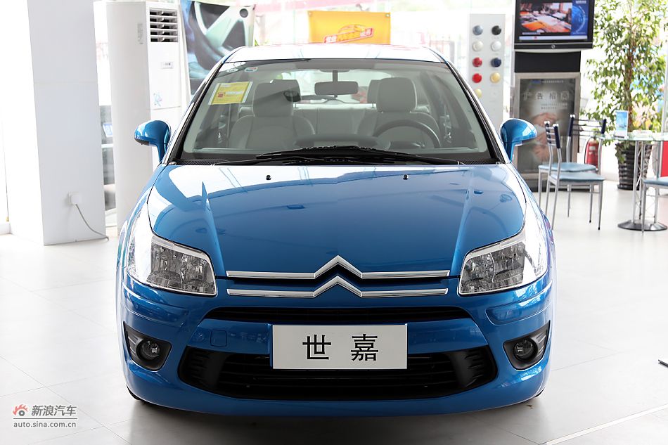 2011款世嘉两厢外观图片