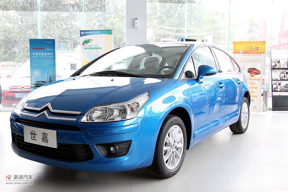 2011款世嘉两厢外观图片