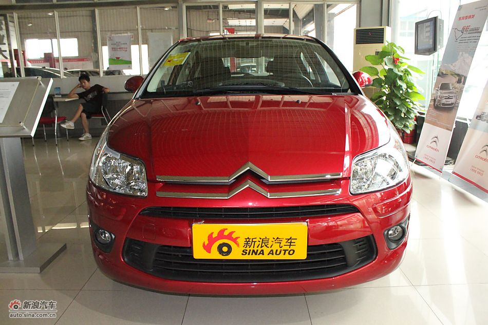 世嘉两厢外观及外部细节