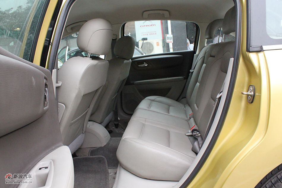 世嘉两厢内饰及内部细节