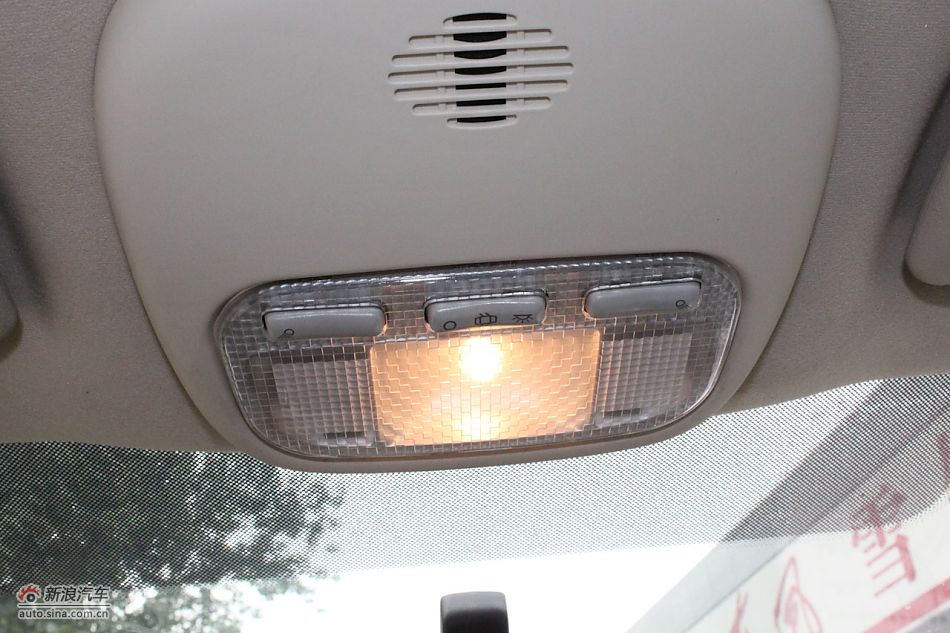 世嘉两厢内饰及内部细节