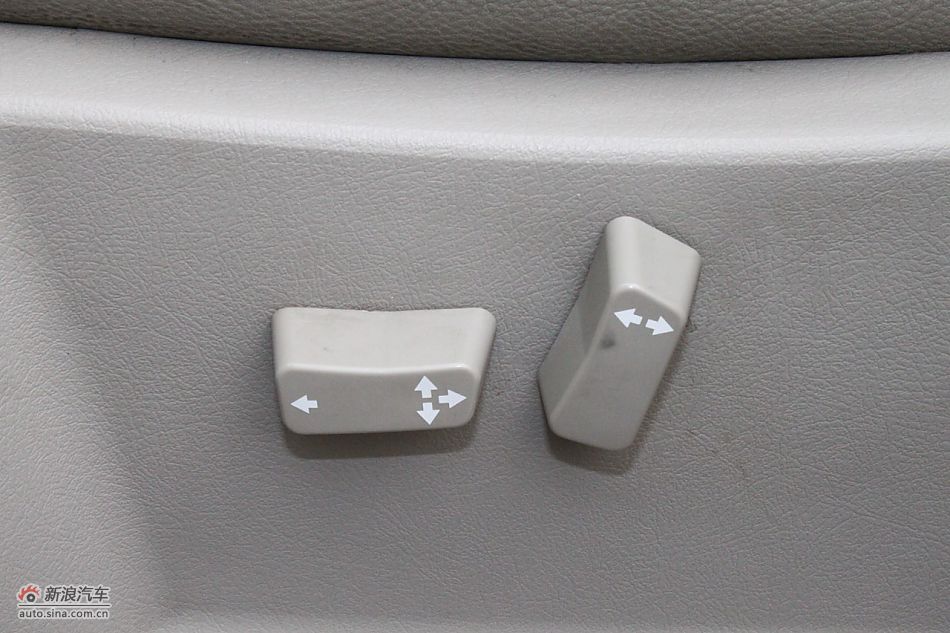 世嘉两厢内饰及内部细节