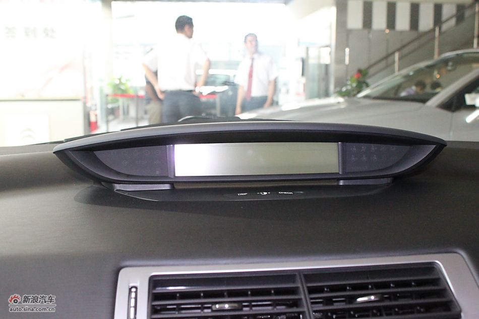 世嘉两厢内饰及内部细节