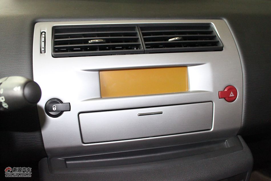 世嘉两厢内饰及内部细节