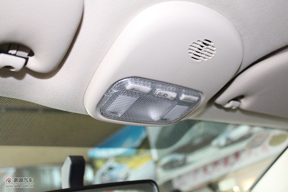 世嘉两厢内饰及内部细节