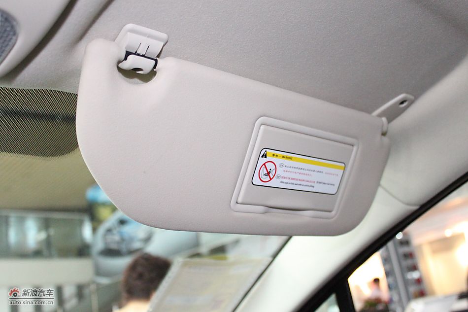 世嘉两厢内饰及内部细节