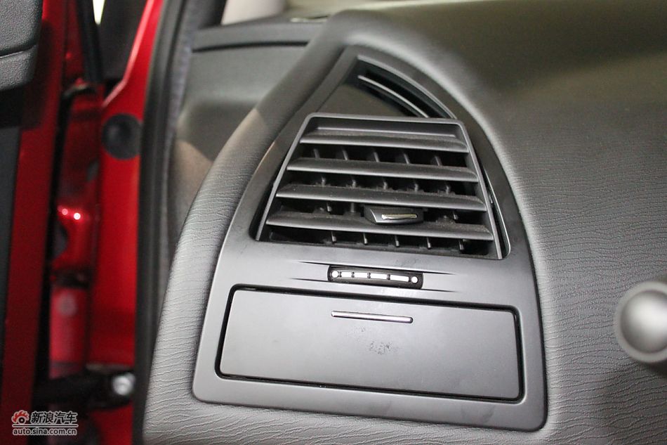 世嘉两厢内饰及内部细节