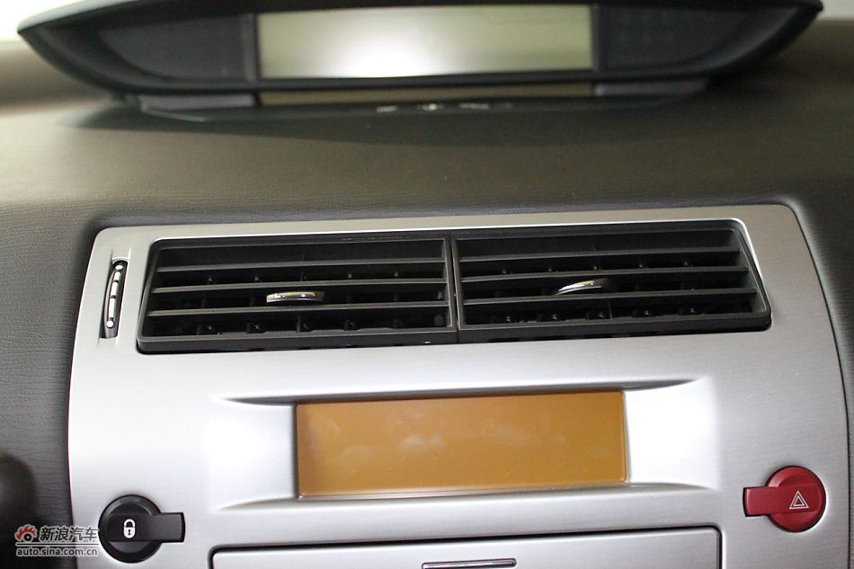 世嘉两厢内饰及内部细节