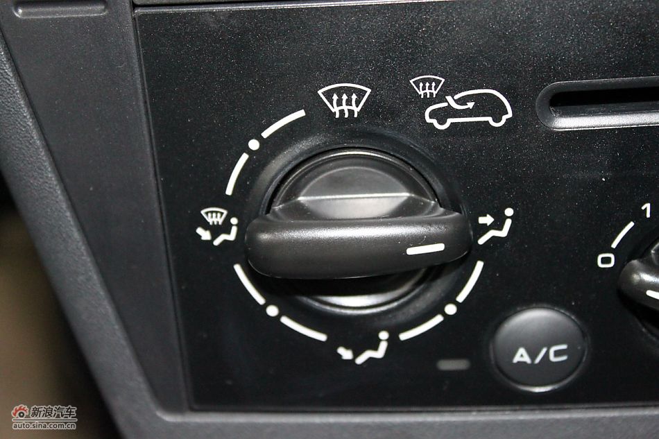 世嘉两厢内饰及内部细节