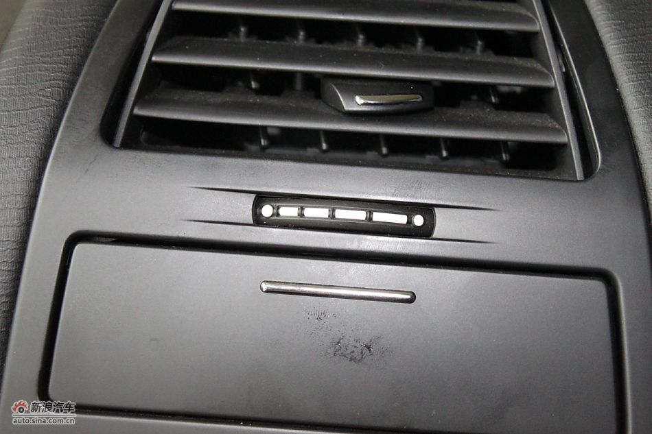 世嘉两厢内饰及内部细节