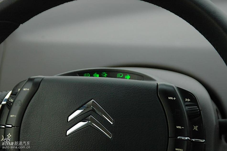 东风雪铁龙世嘉实拍图内饰