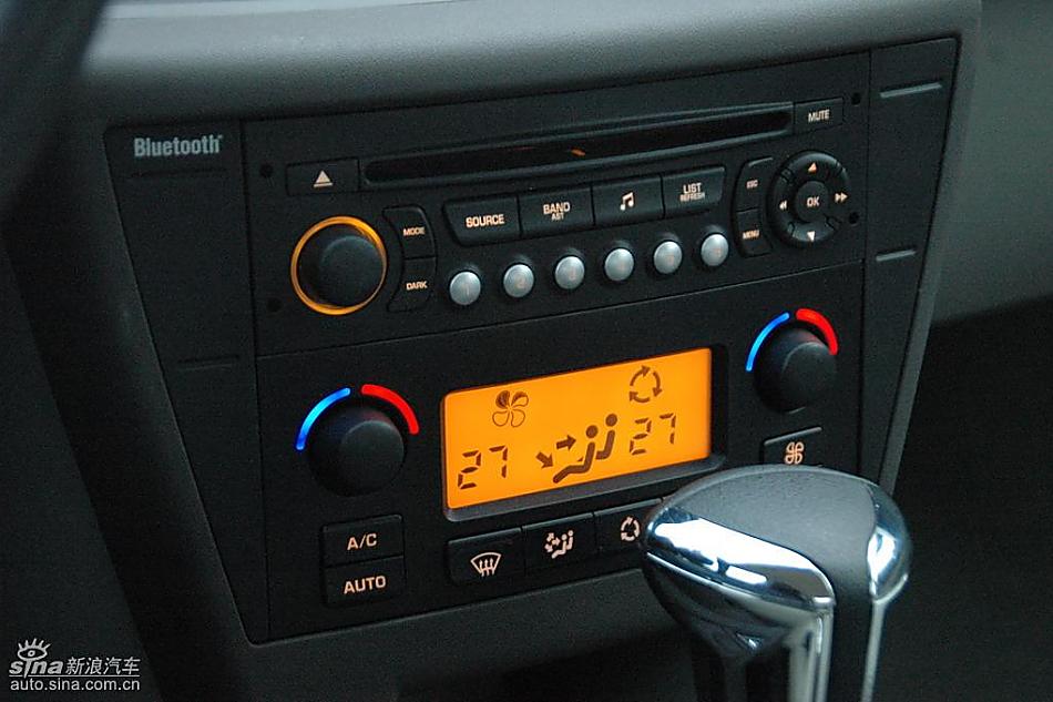 东风雪铁龙世嘉实拍图内饰