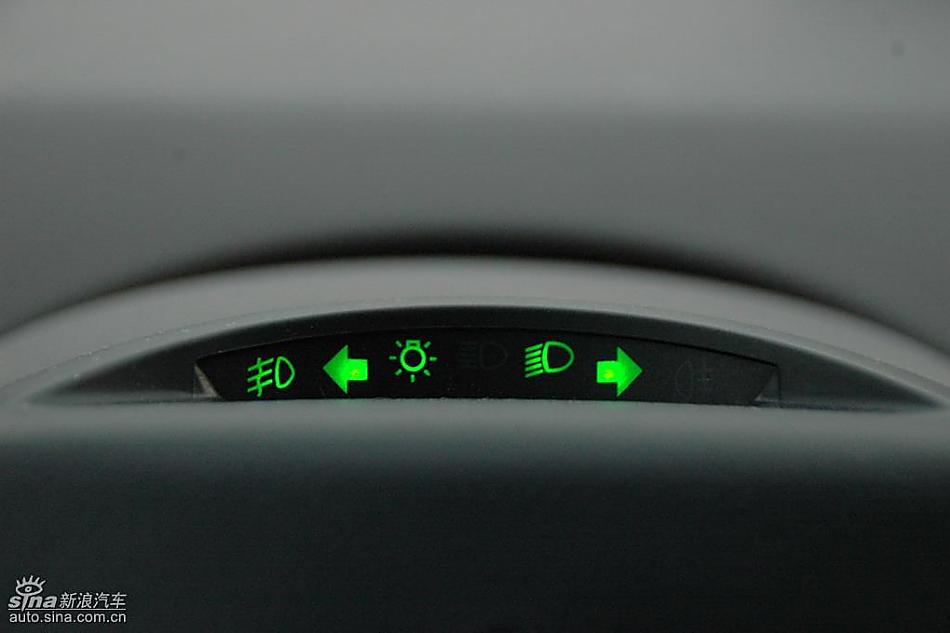 东风雪铁龙世嘉实拍图内饰