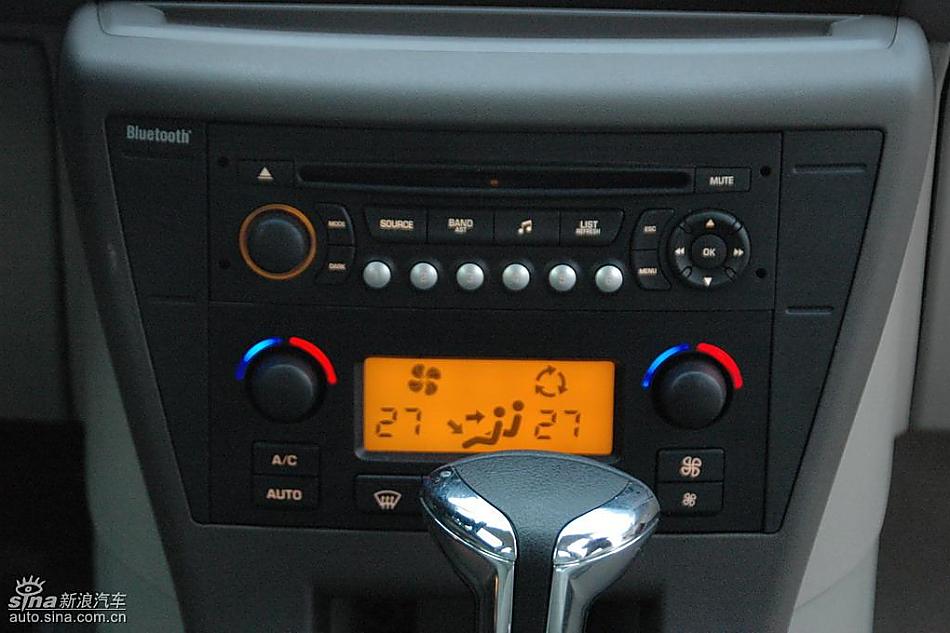 东风雪铁龙世嘉实拍图内饰