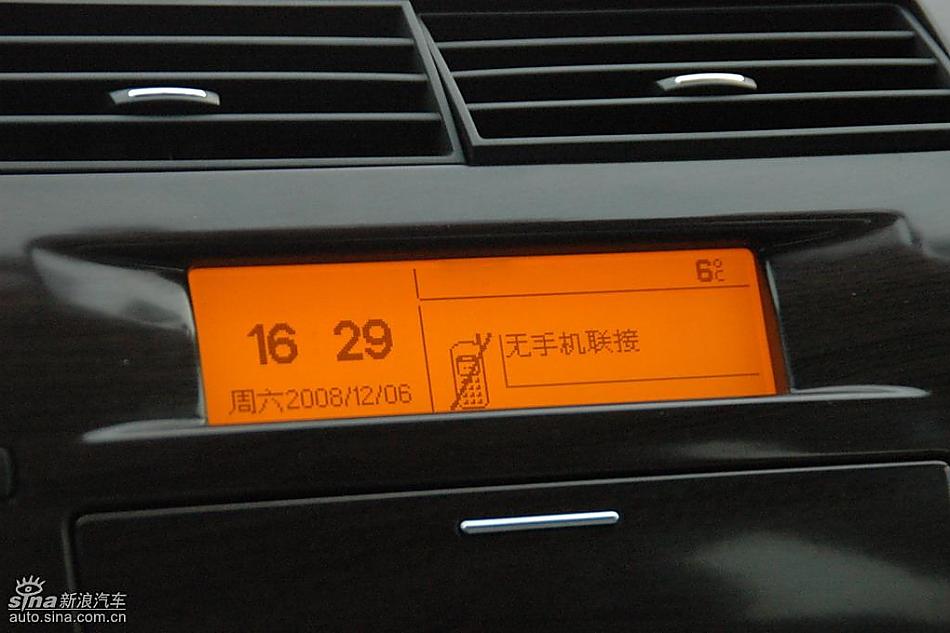 东风雪铁龙世嘉实拍图内饰