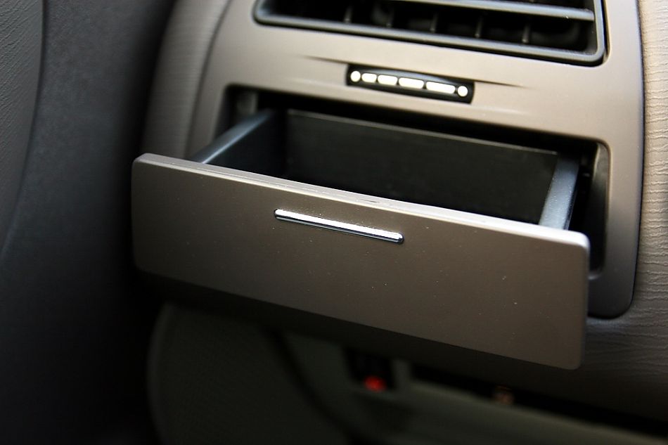 东风雪铁龙世嘉内饰图片