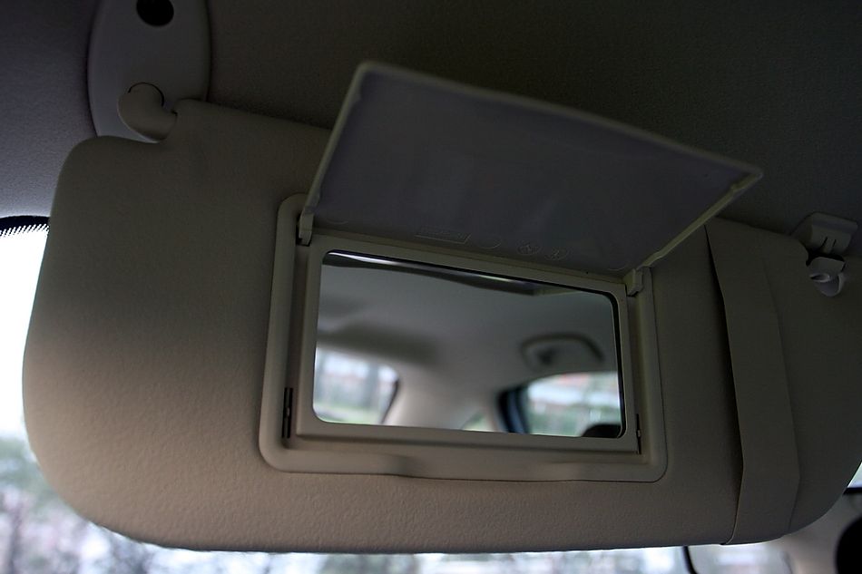 东风雪铁龙世嘉内饰图片