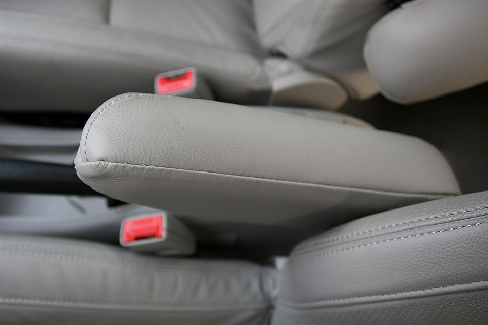 东风雪铁龙世嘉内饰图片