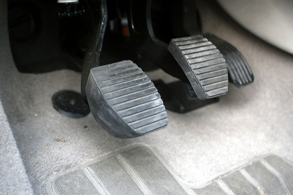 东风雪铁龙世嘉内饰图片