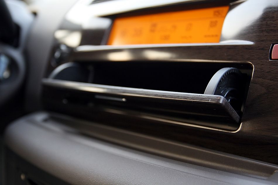 东风雪铁龙世嘉内饰图片