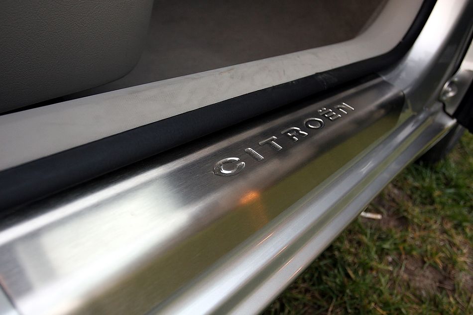 东风雪铁龙世嘉内饰图片