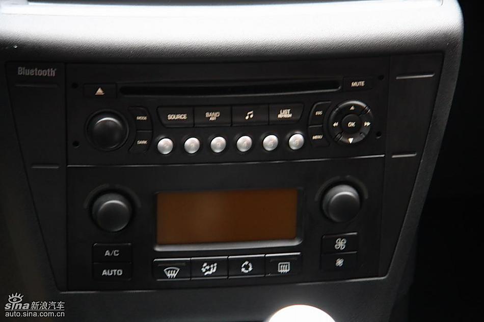 世嘉VTS内饰实拍图