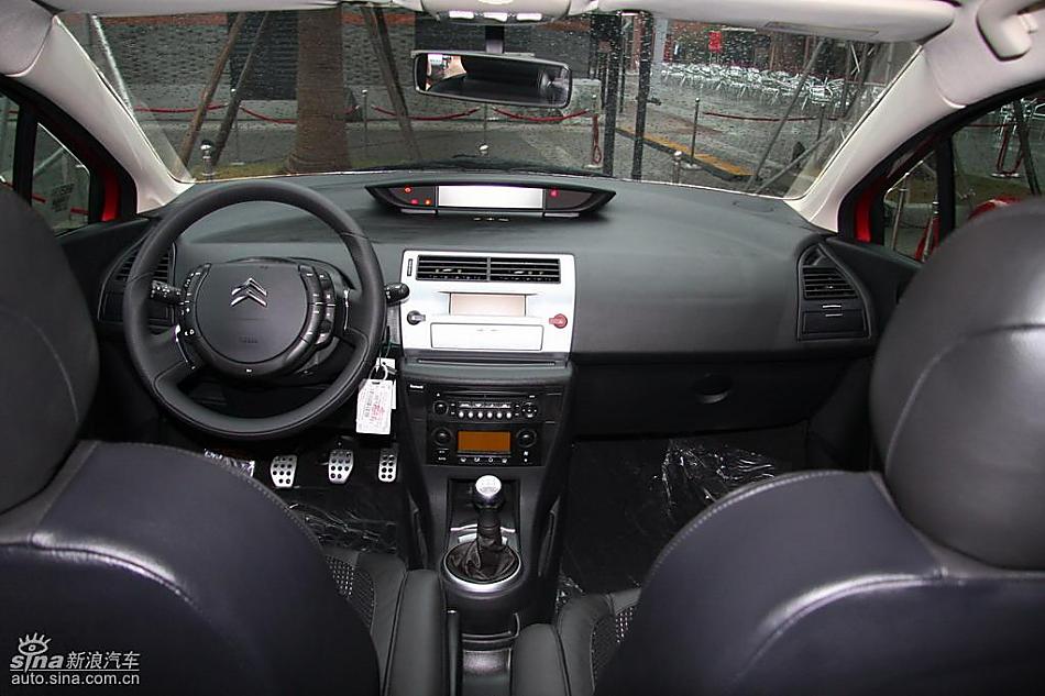 世嘉VTS内饰实拍图