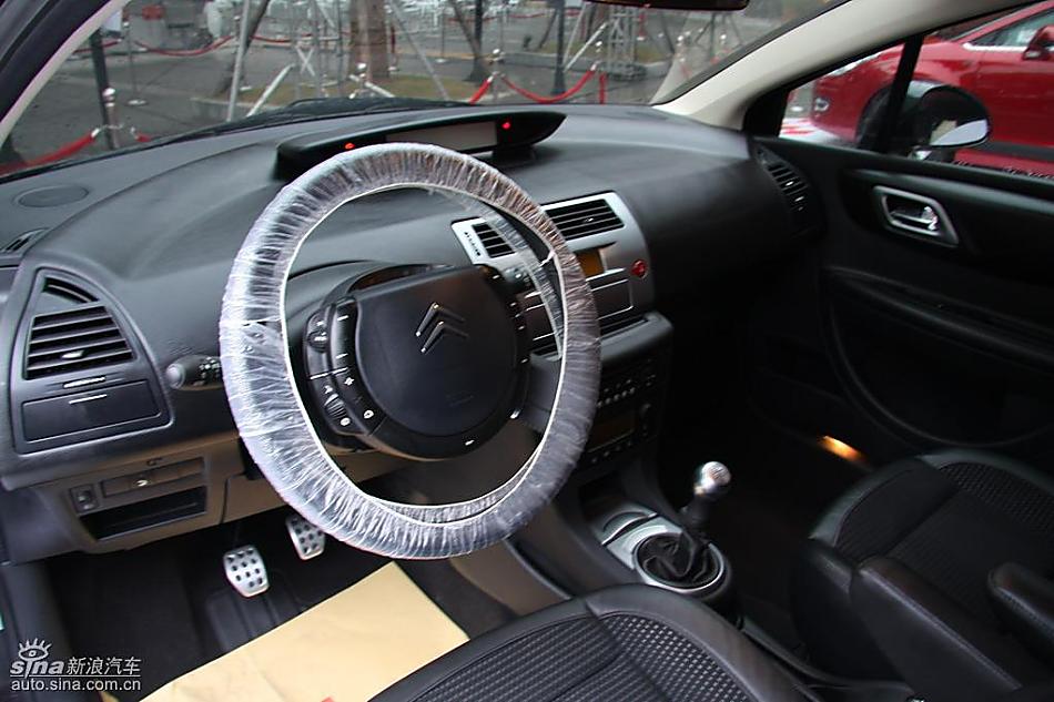 世嘉VTS内饰实拍图