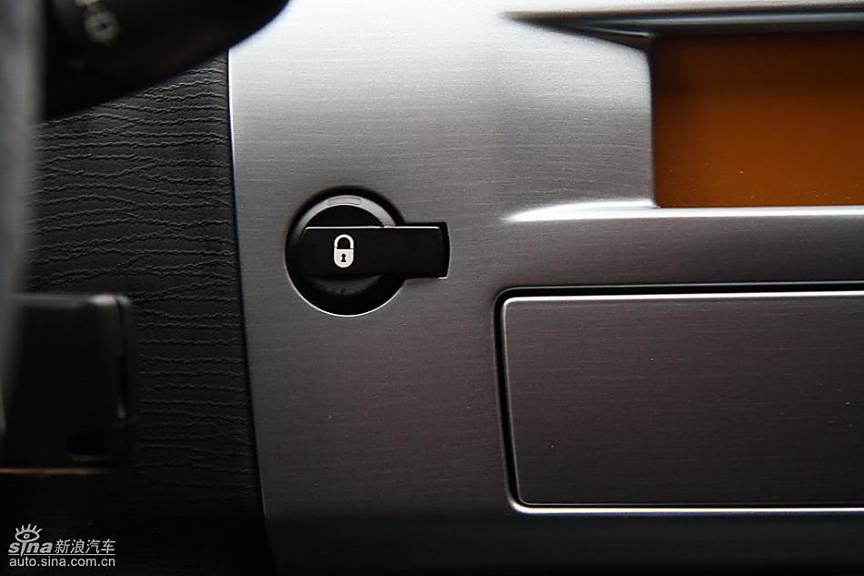 世嘉VTS内饰实拍图