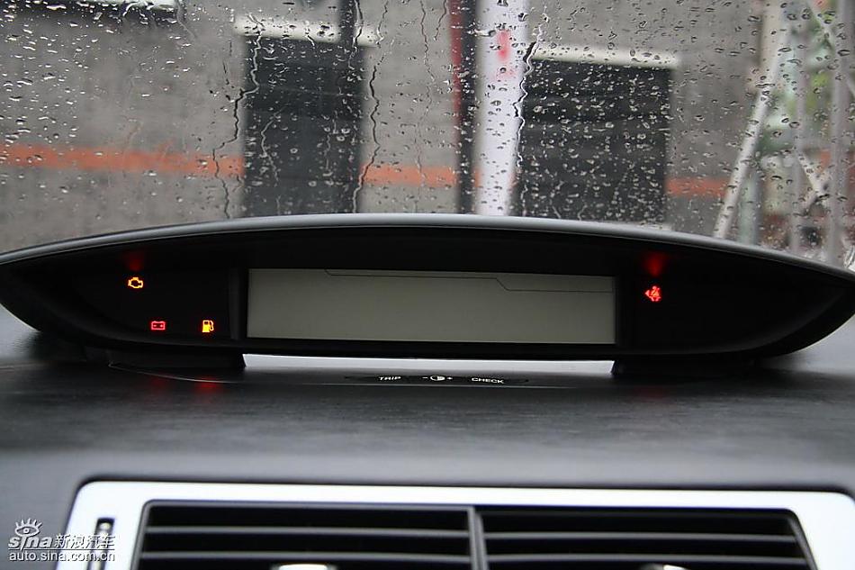 世嘉VTS内饰实拍图