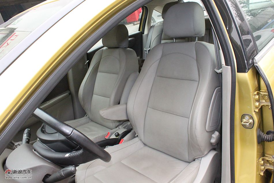 世嘉两厢内饰及内部细节