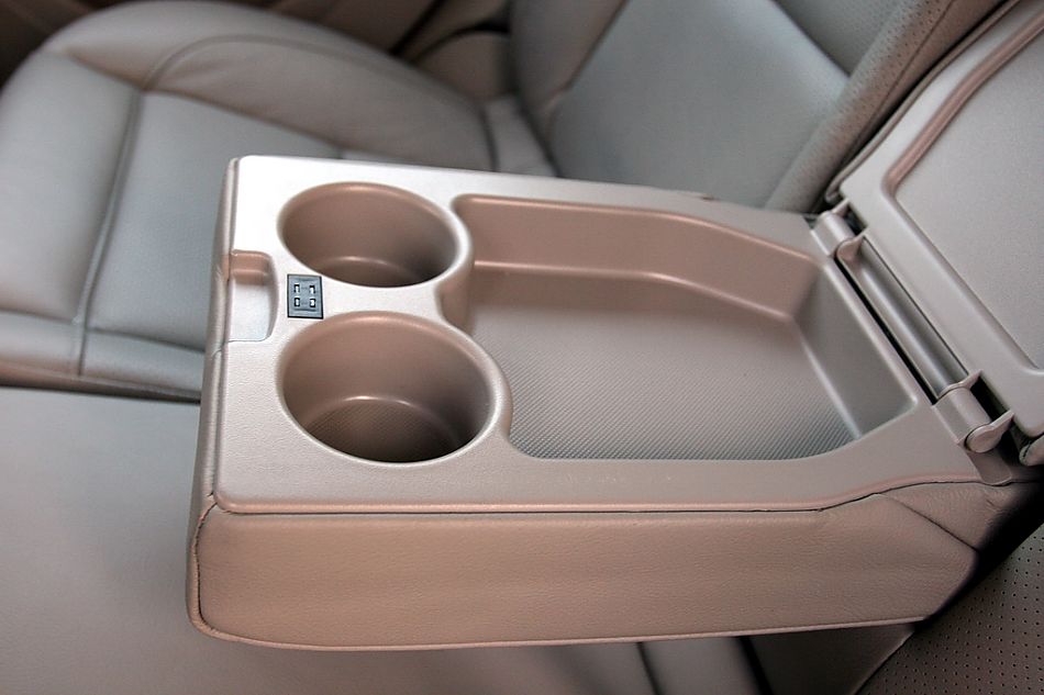 东风雪铁龙世嘉内饰图片