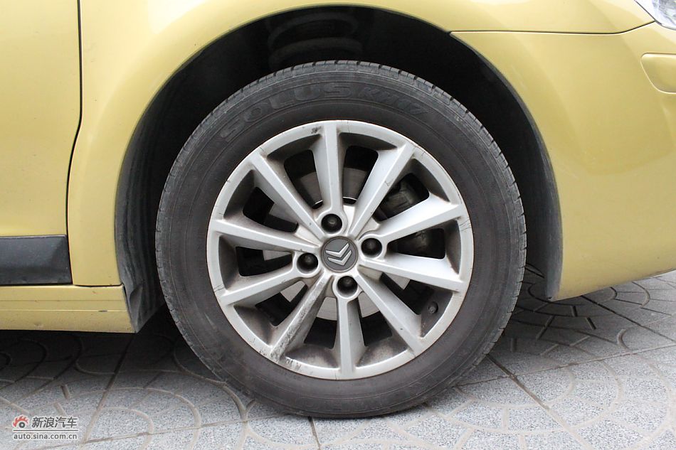 世嘉两厢外观及外部细节