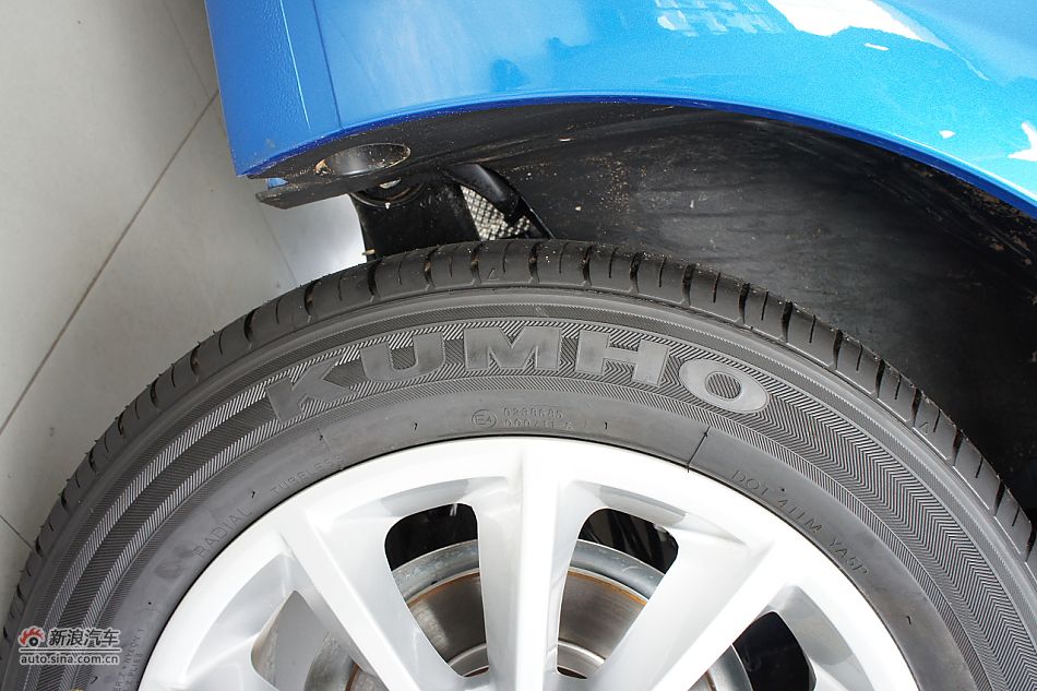 2011款世嘉两厢外观图片