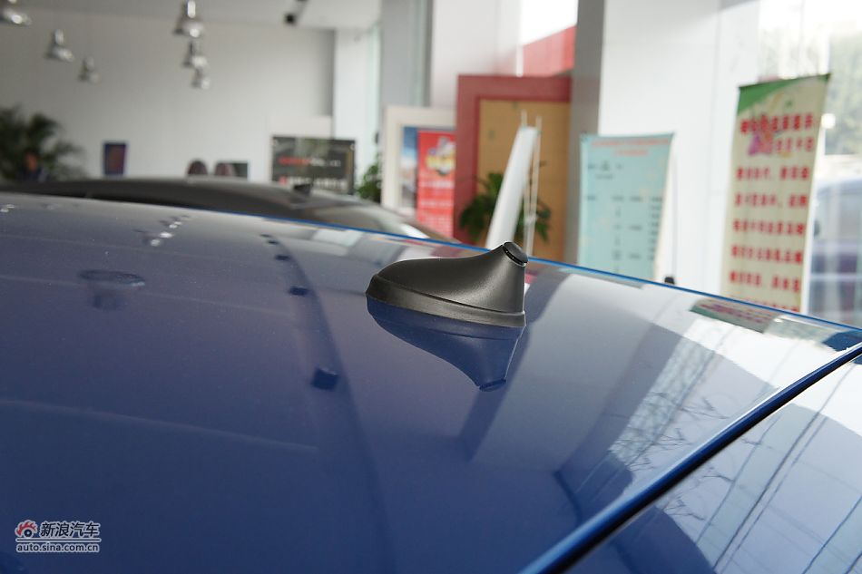 2011款世嘉两厢外观图片