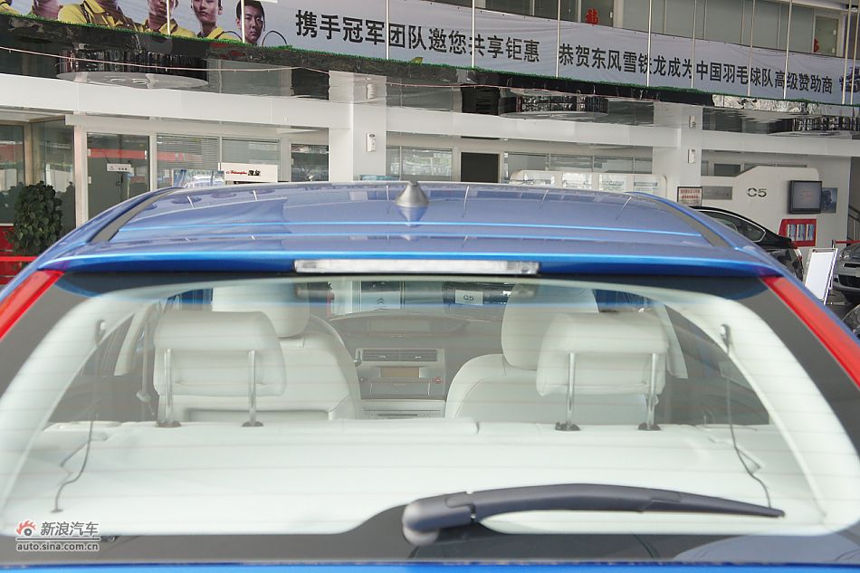 2011款世嘉两厢外观图片