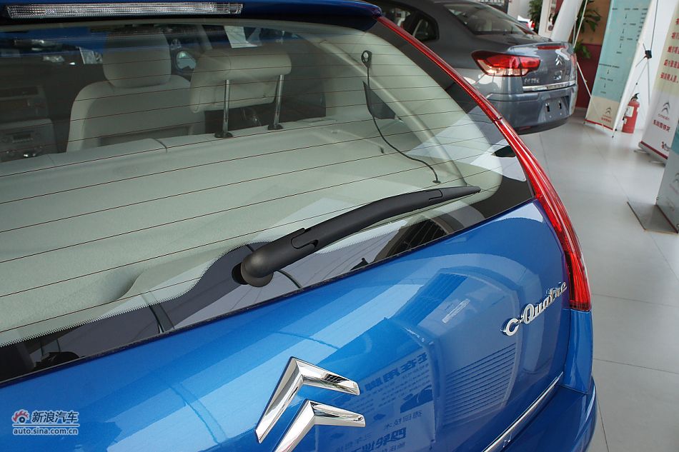 2011款世嘉两厢外观图片