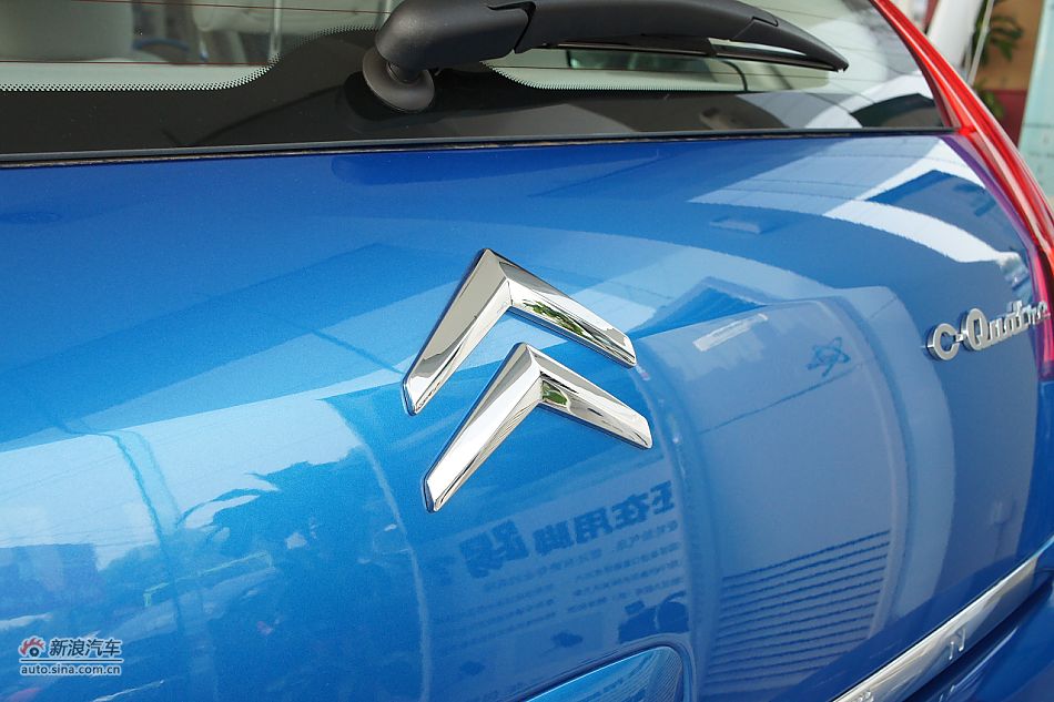 2011款世嘉两厢外观图片