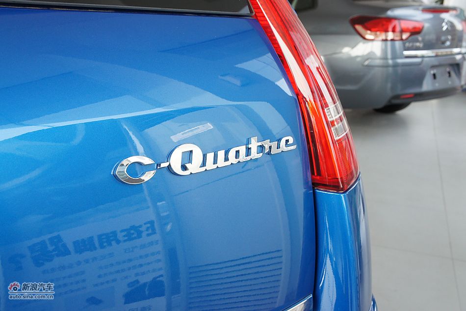 2011款世嘉两厢外观图片