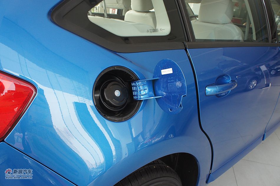 2011款世嘉两厢外观图片